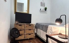 Quartinho Aconchegante em Ipanema Apartamento Compartilhado